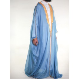 Bisht saoudien bleu clair