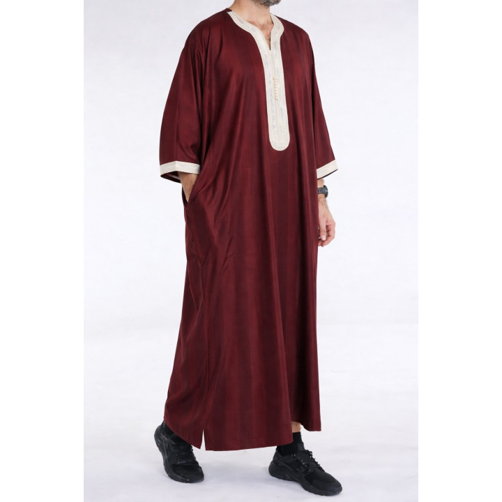 Gandoura marokkanische Djellaba Bordeaux / Weiße Stickerei