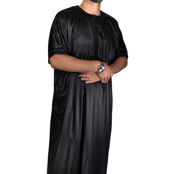 Qamis Ikaf Noir - Tissu satiné - Manches courtes